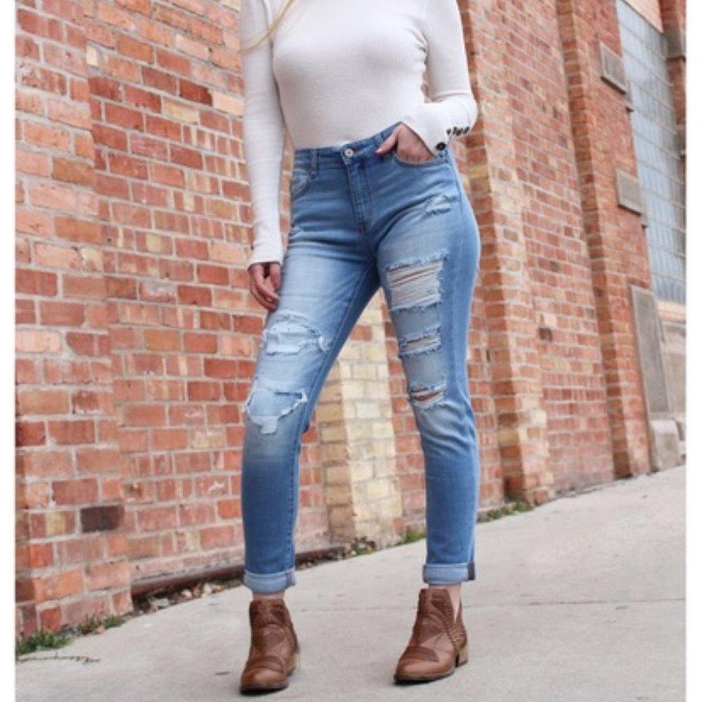 NWT Kancan Distressed Mid Rise Ankle Skinny Jeans